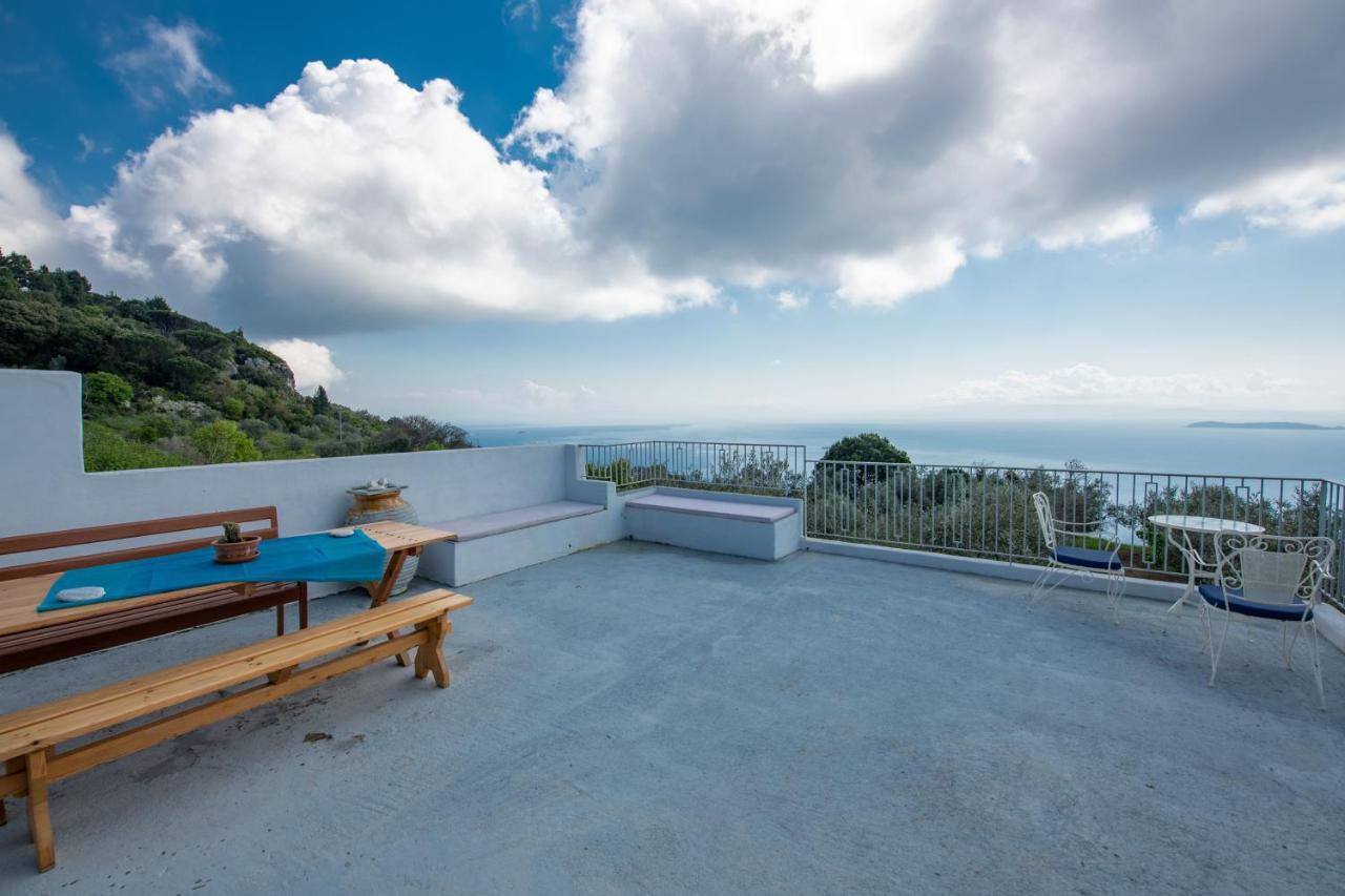Villa Marouda กลอซซา ภายนอก รูปภาพ