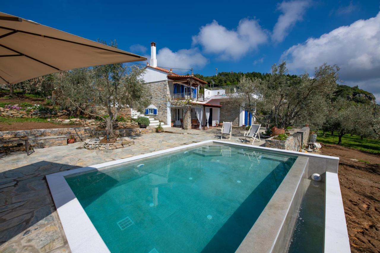 Villa Marouda กลอซซา ภายนอก รูปภาพ