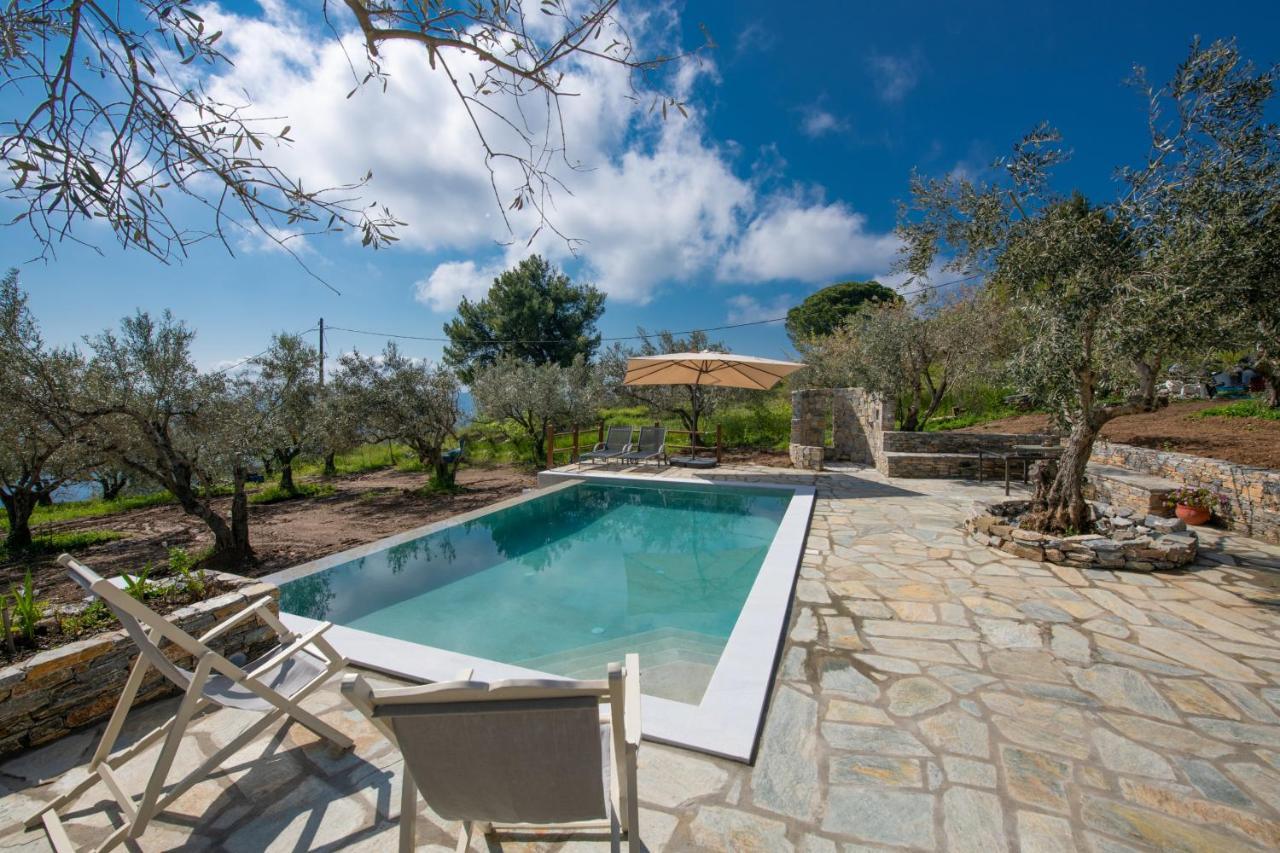 Villa Marouda กลอซซา ภายนอก รูปภาพ