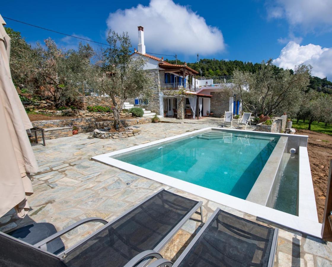 Villa Marouda กลอซซา ภายนอก รูปภาพ