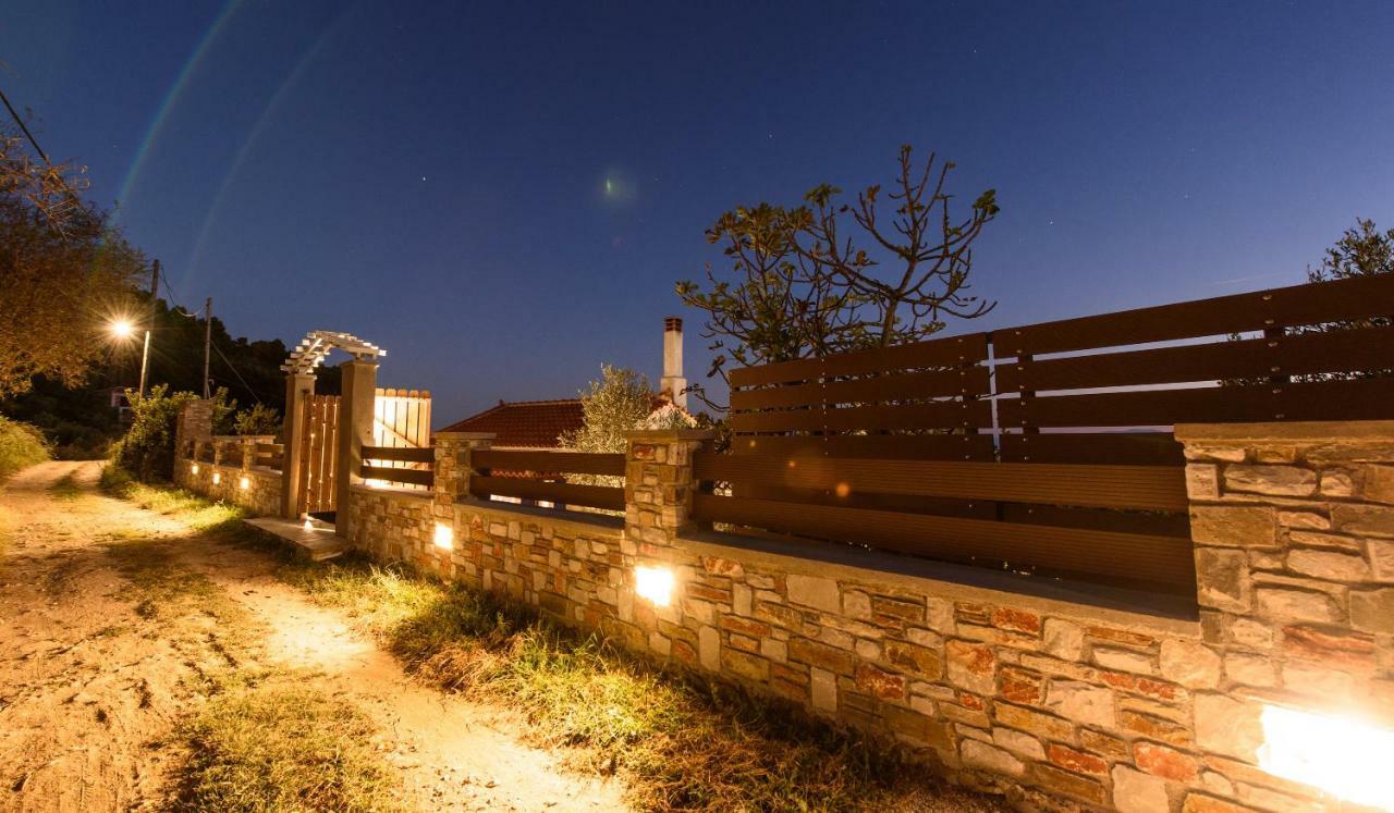 Villa Marouda กลอซซา ภายนอก รูปภาพ