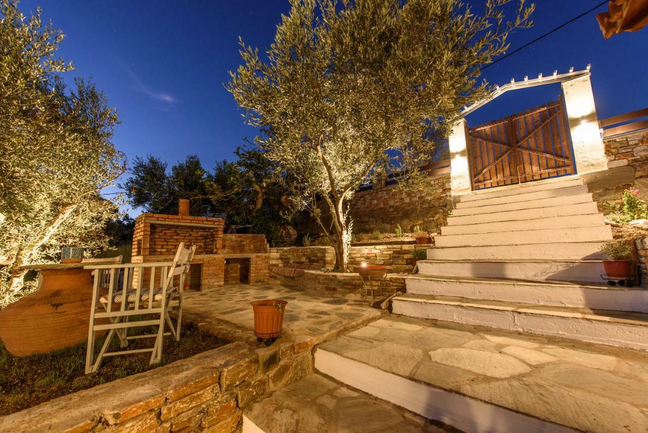Villa Marouda กลอซซา ภายนอก รูปภาพ